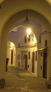 Calle de la Medina - Por Grupo nhǝḍṛu