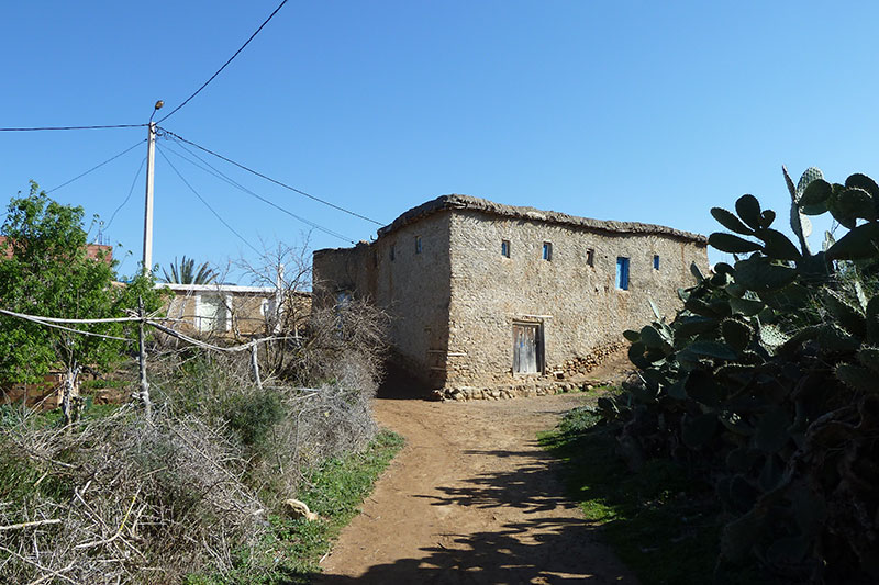 Casa tradicional - Por Grupo nhəḍṛu